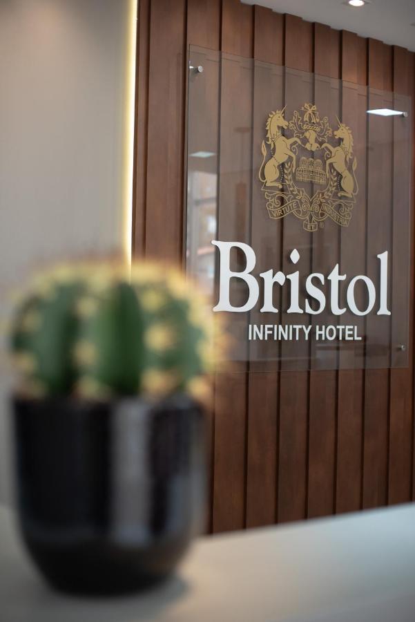 Bristol Infinity Rio Claro Hotel Exterior photo