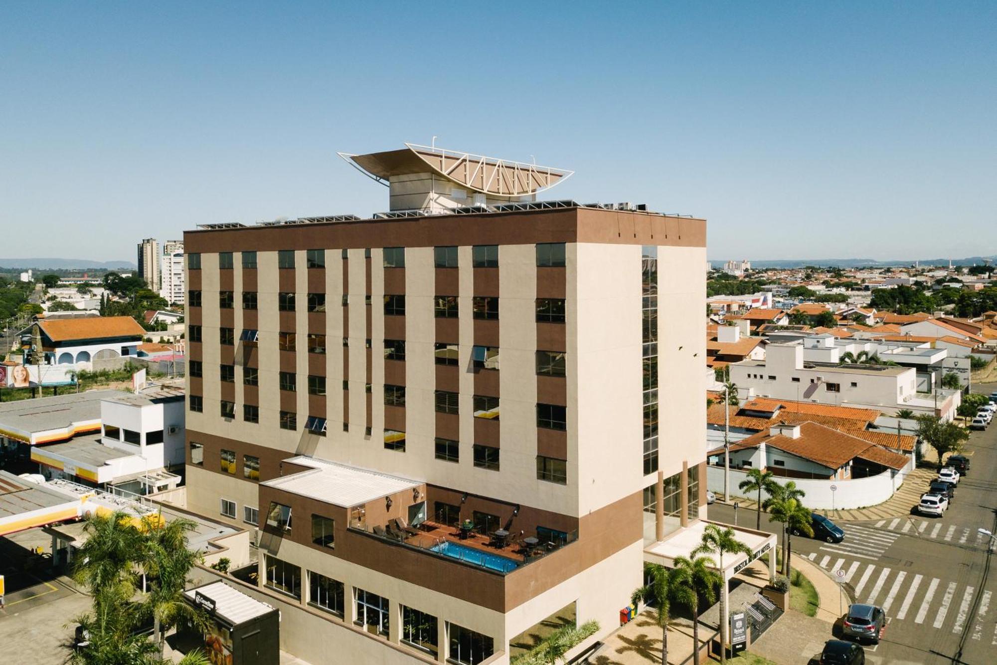 Bristol Infinity Rio Claro Hotel Exterior photo