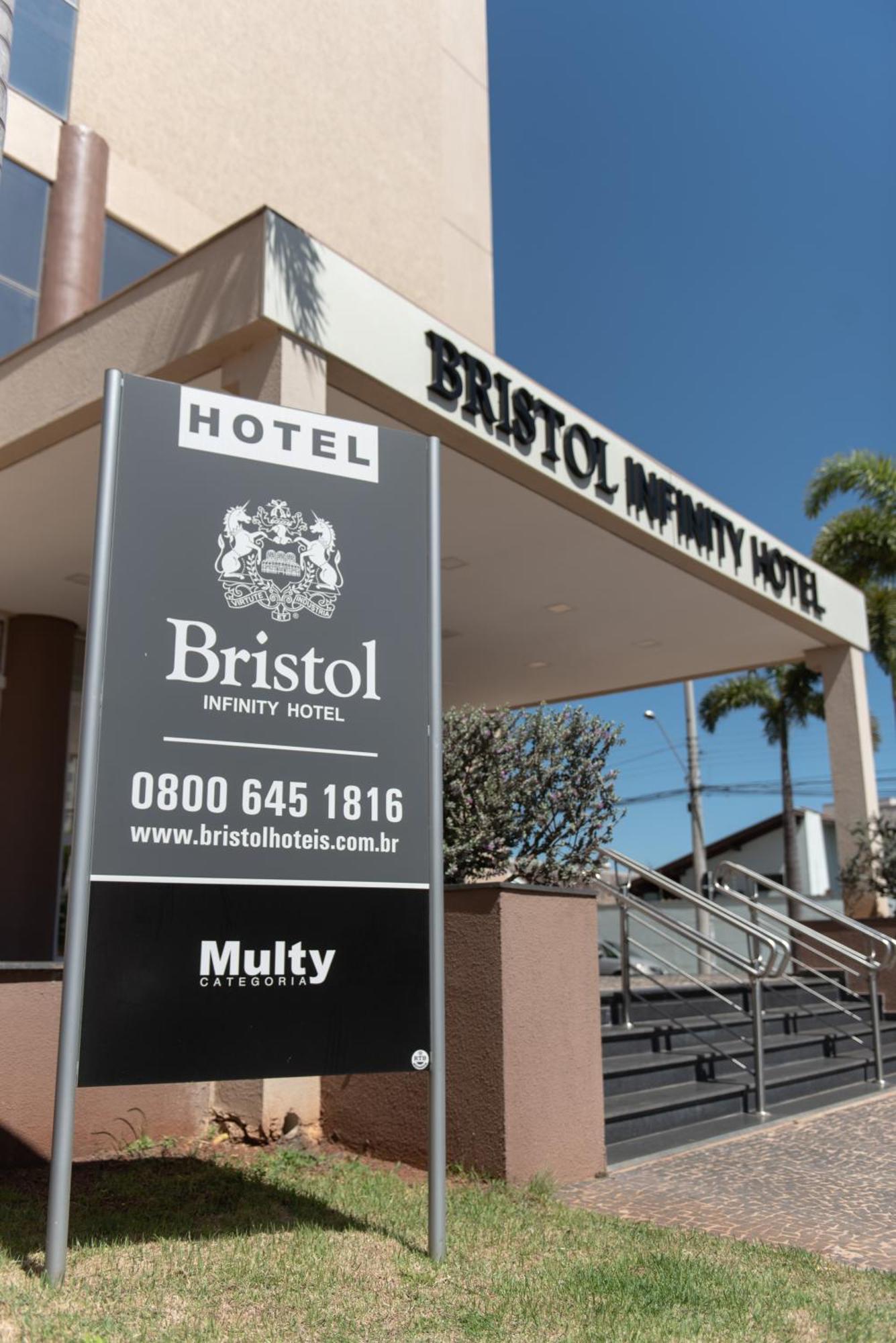 Bristol Infinity Rio Claro Hotel Exterior photo